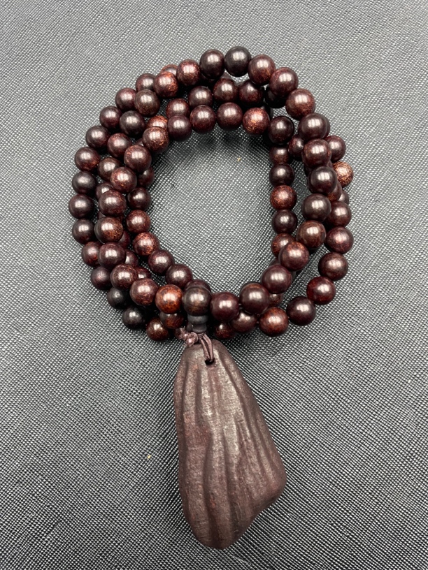 A131沉木随形吊坠