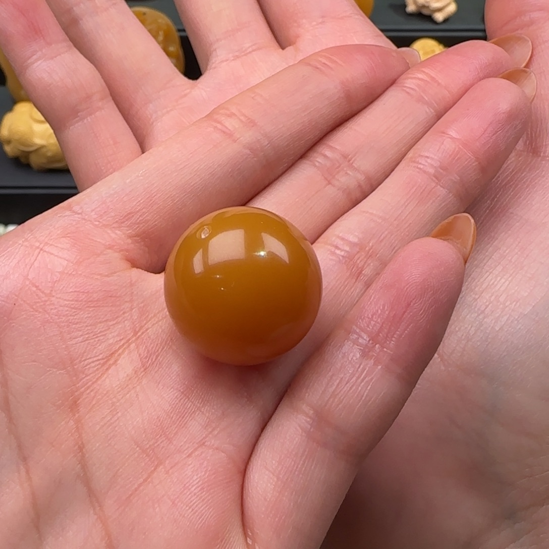 天***夏石英质玉（缅黄）未镶嵌配饰