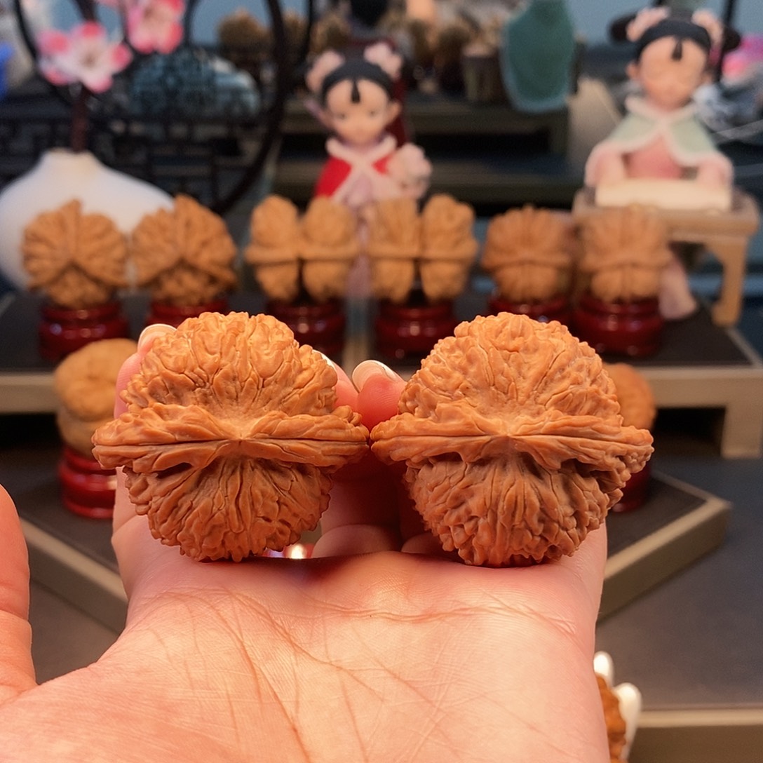 万***成把件文玩核桃43闷白