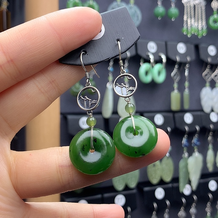 和田玉耳饰银S925镶嵌煜****?