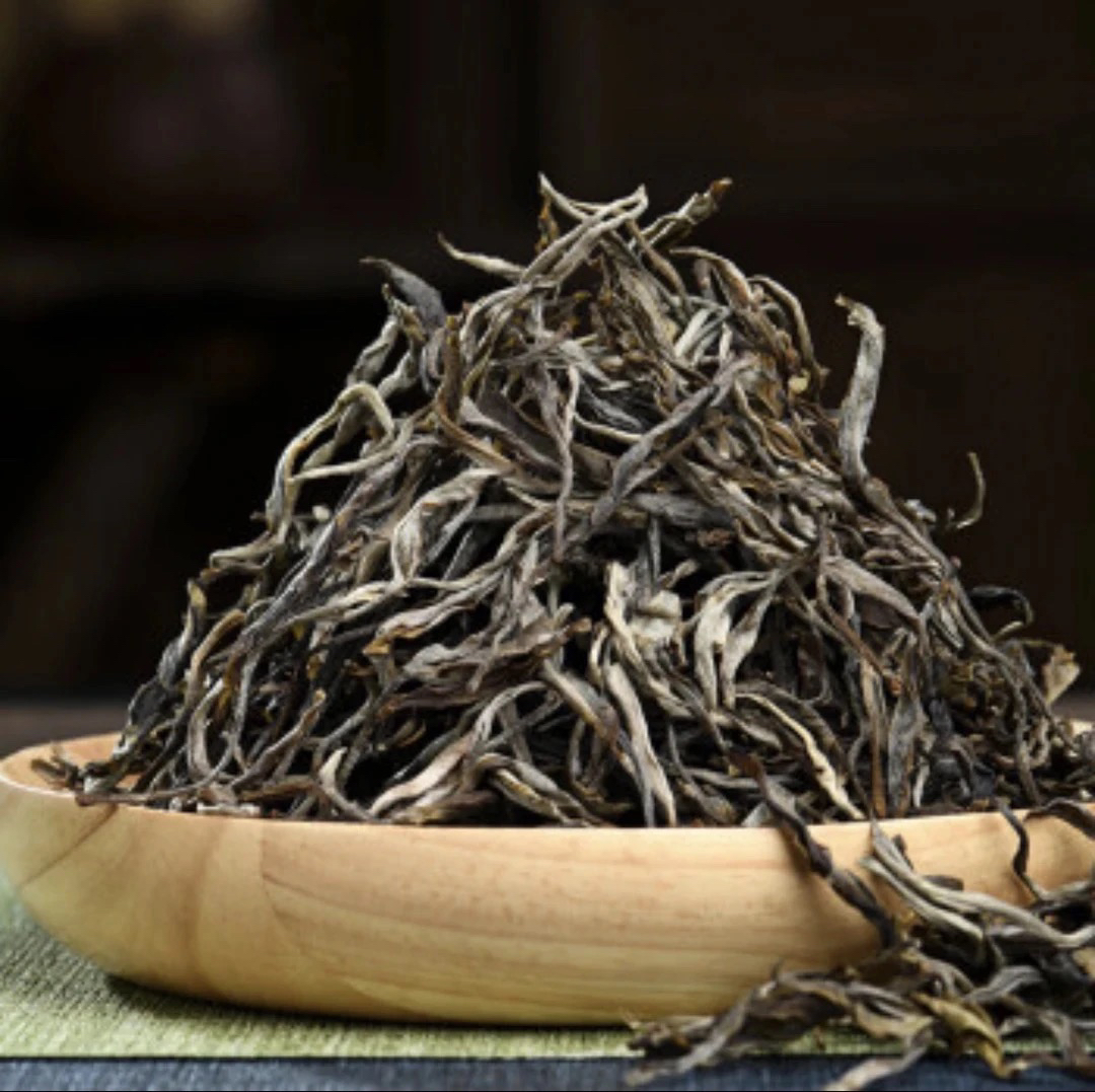 2024年九棵树头春头采单株散料100g（晒青毛茶）