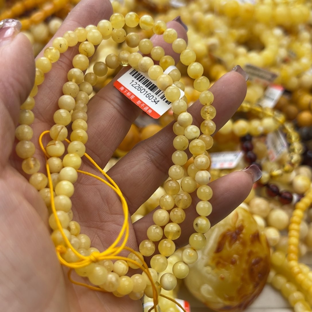 琥珀珠宝奇石未镶嵌