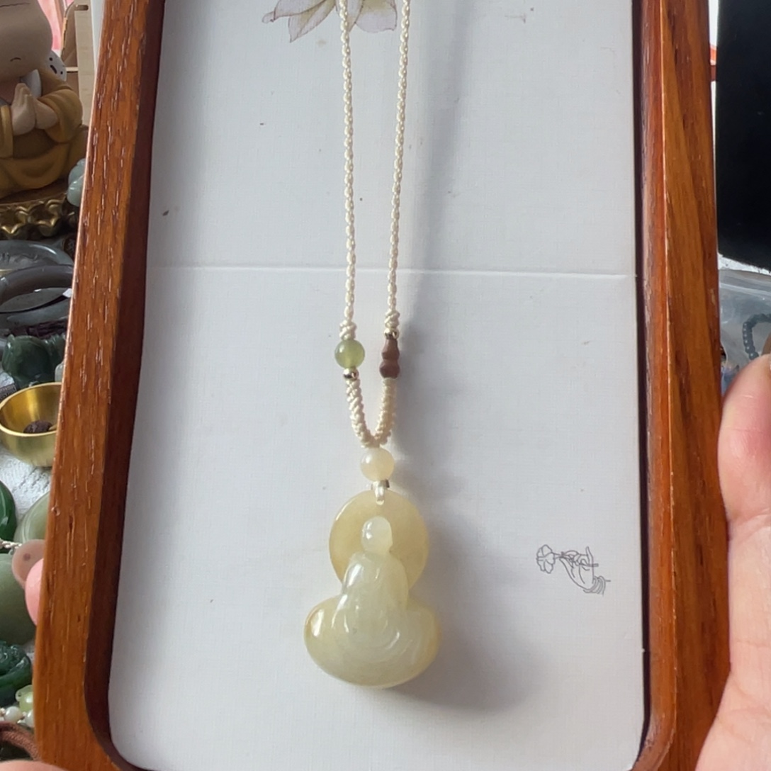 和田玉未镶嵌颈饰悟道