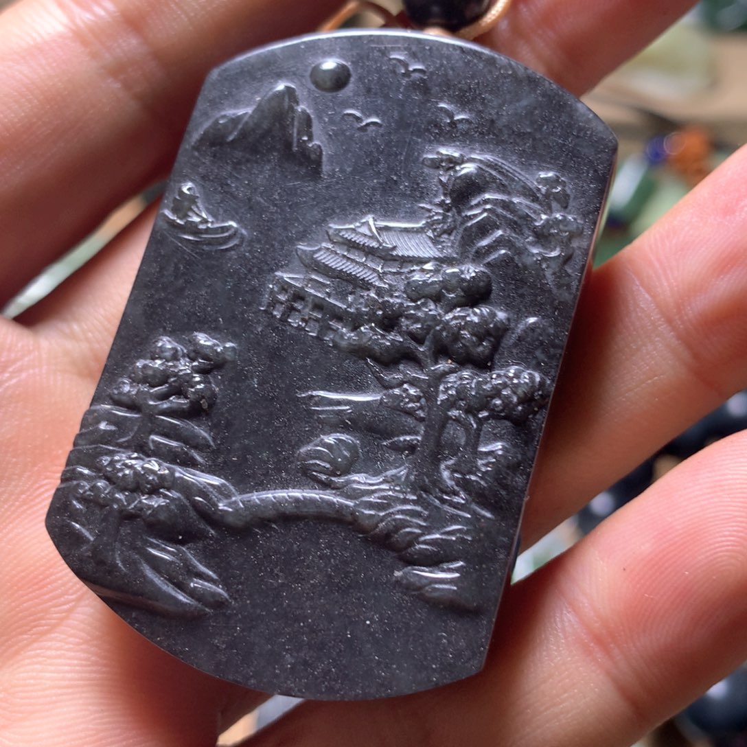 和田玉颈饰未镶嵌