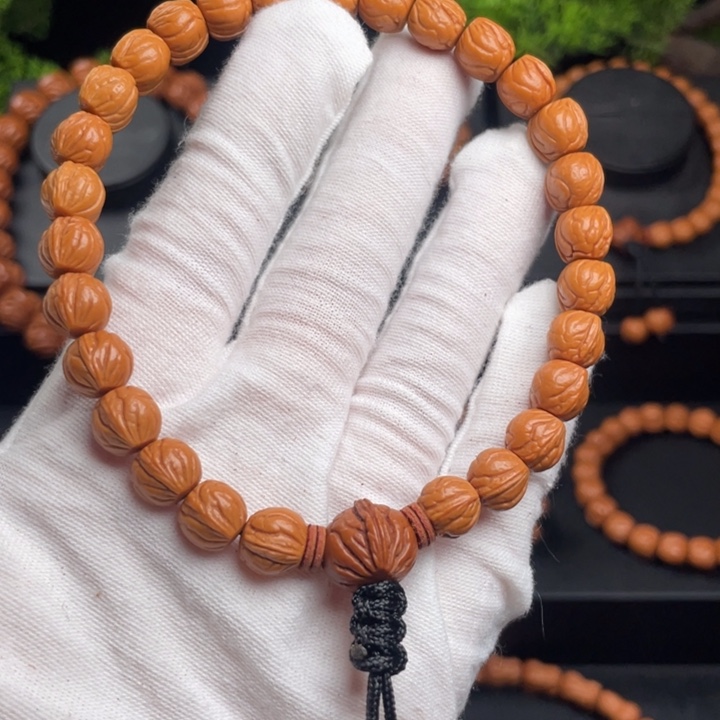 嫩***笑木质类精品桃核手持