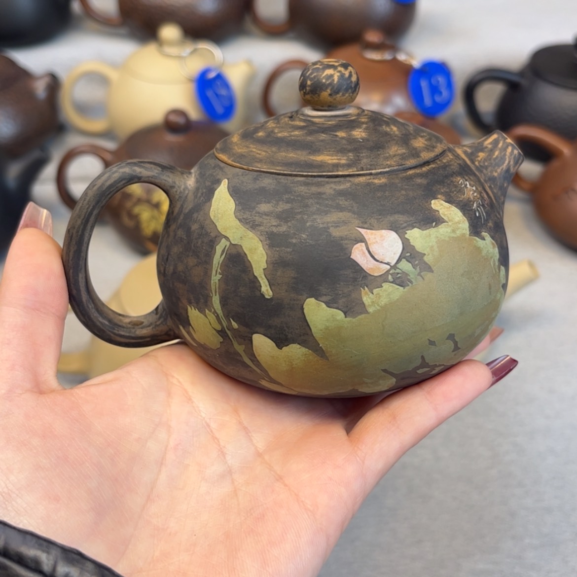 【闪购商品】红泥 微瑕 容量 230c c