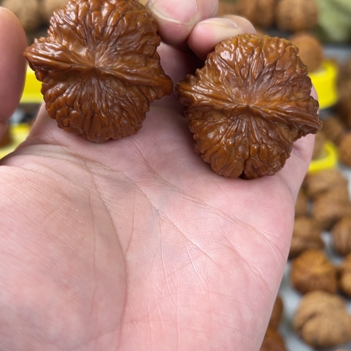 V***文玩核桃吊坠40全品磨盘