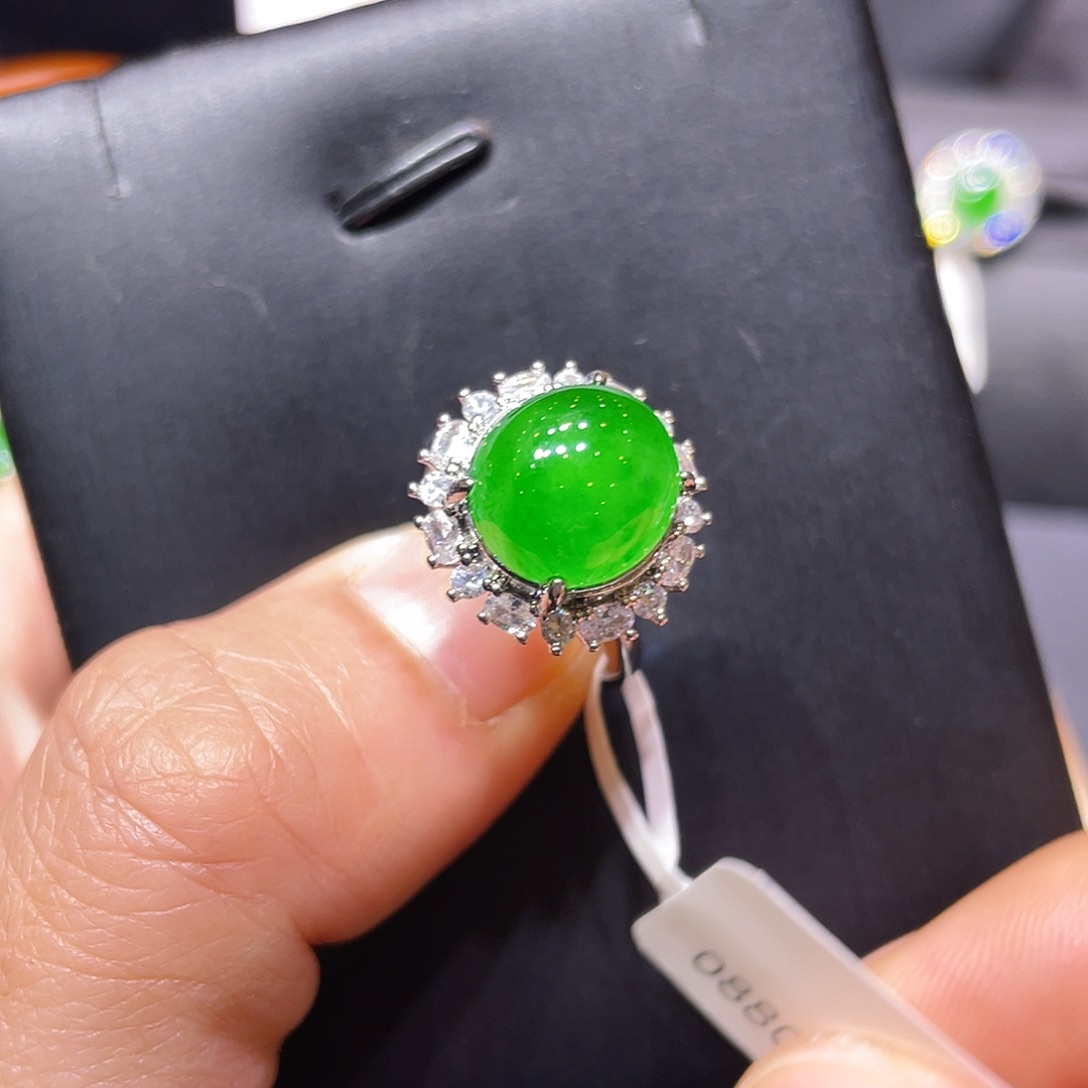 翡翠未镶嵌项链戒指