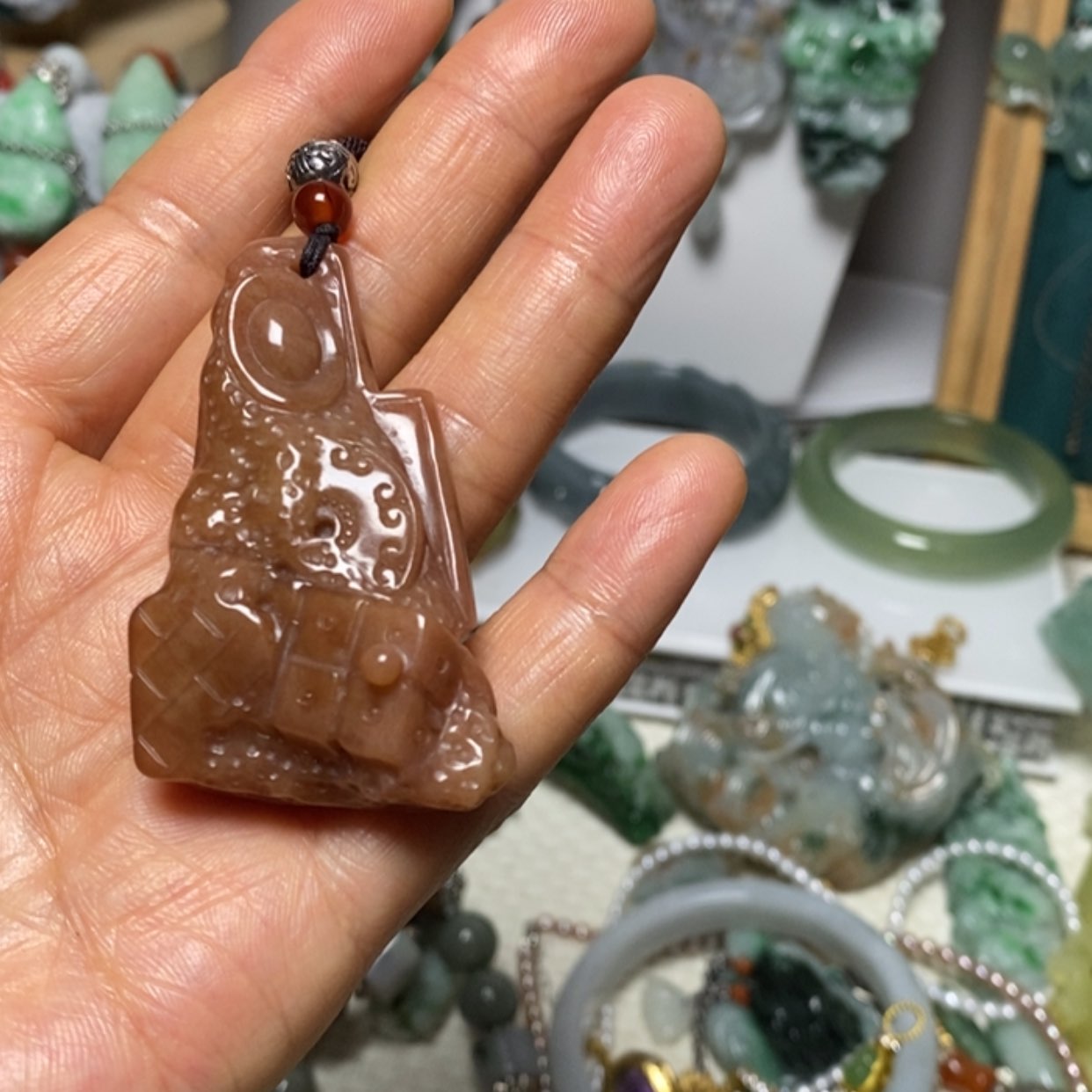 【闪购商品】蛇纹石玉吊坠未镶嵌