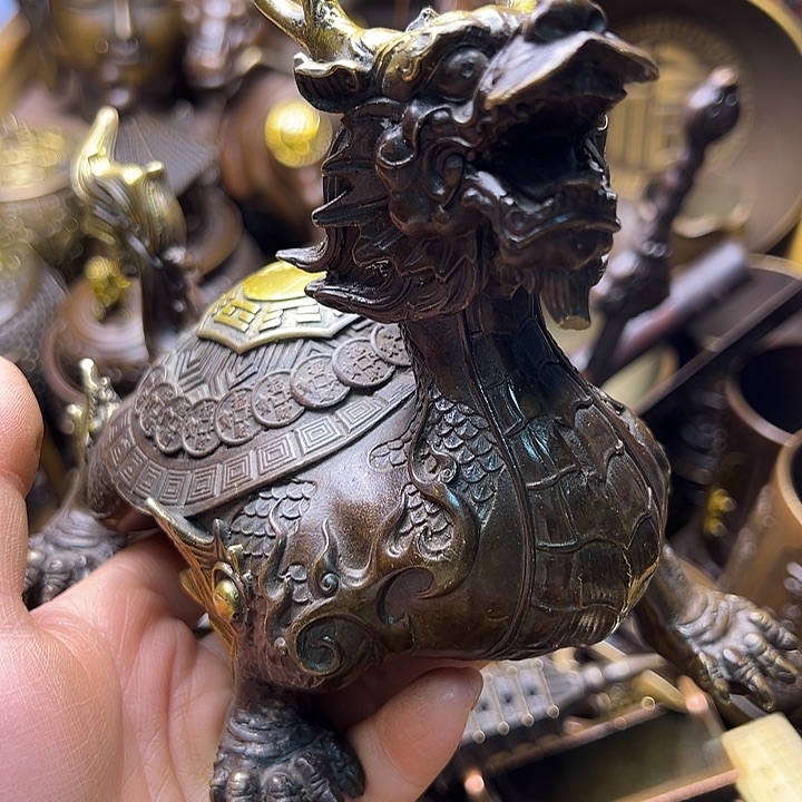 铜1235667789998766788