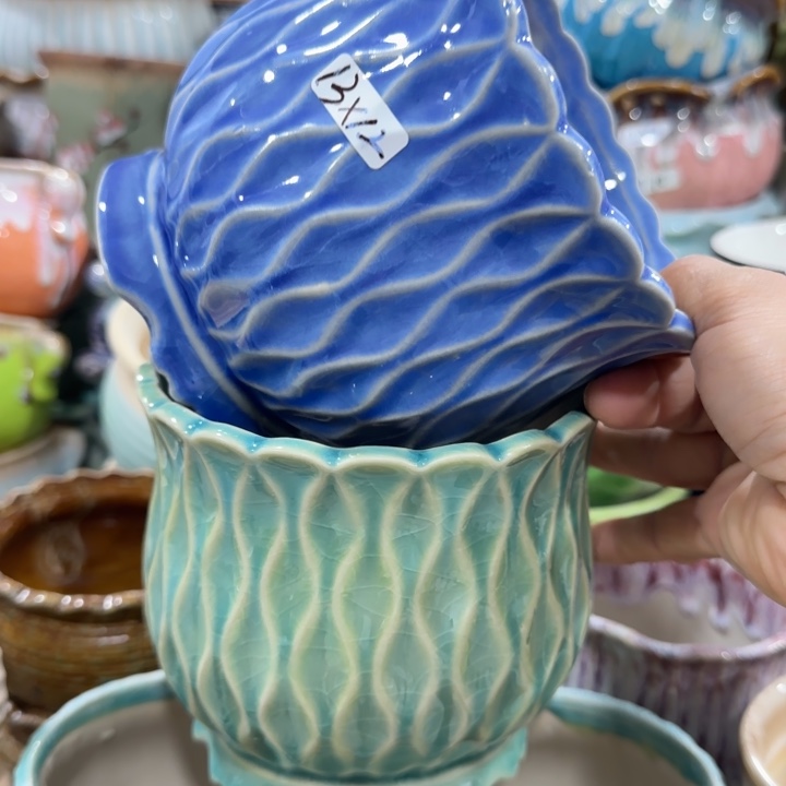 凑9块包邮，有孔，陶瓷花盆