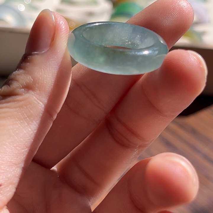 K***.定制翡翠未镶嵌翡翠