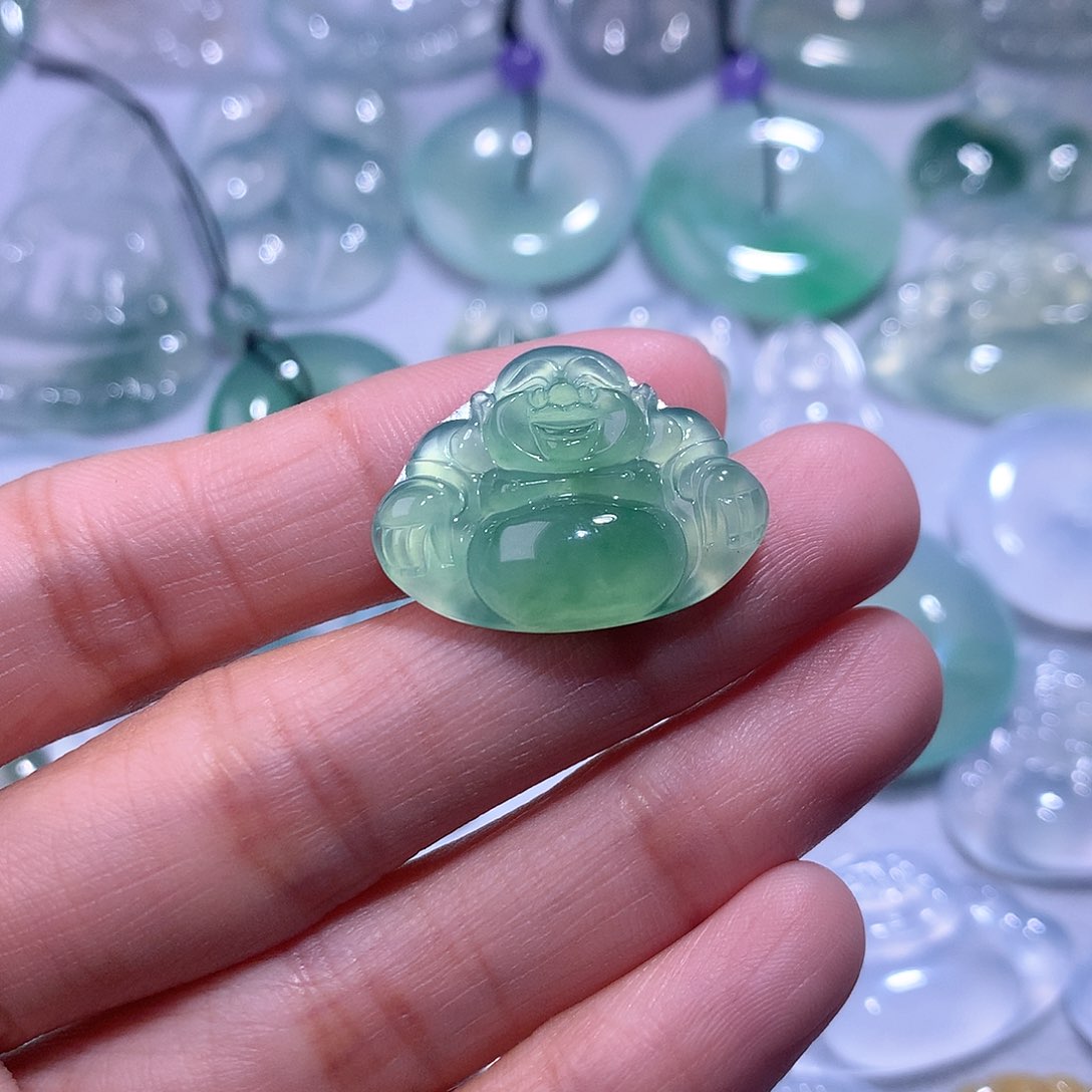 【闪购商品】翡翠颈饰未镶嵌沉*浮佛