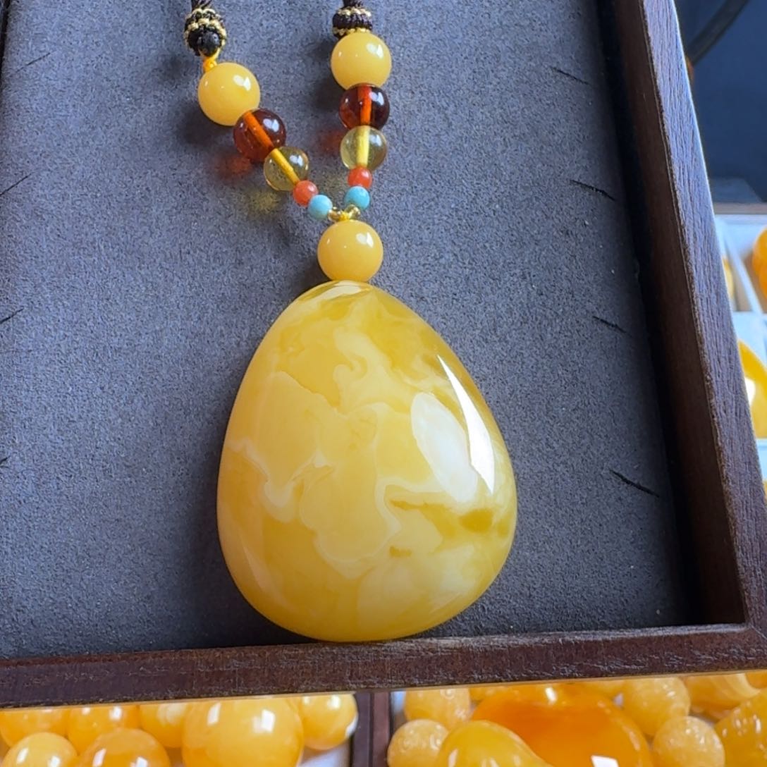 蜜蜡毛衣链未镶嵌