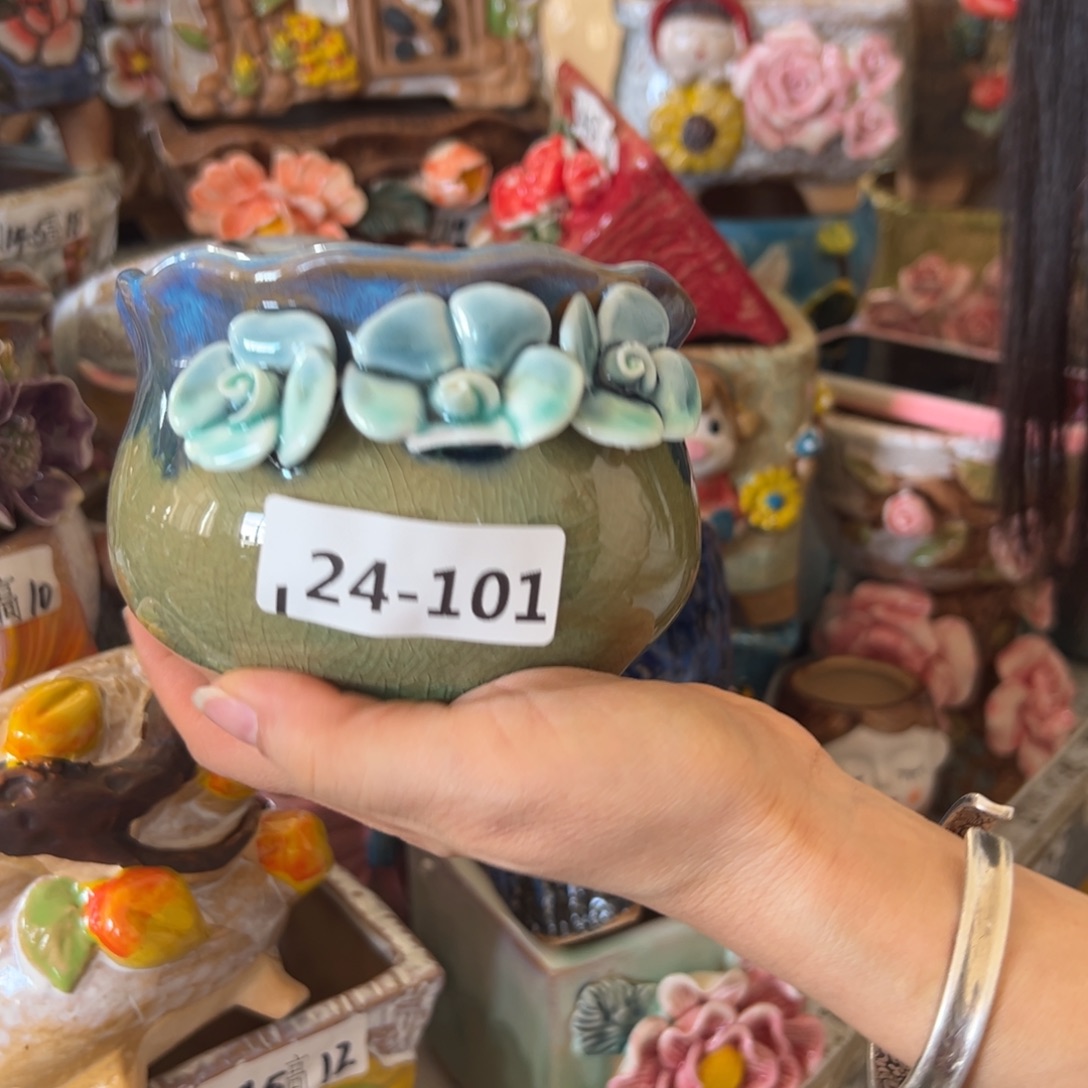 瑕疵24101 花盆，满20米发货爱退款拉黑