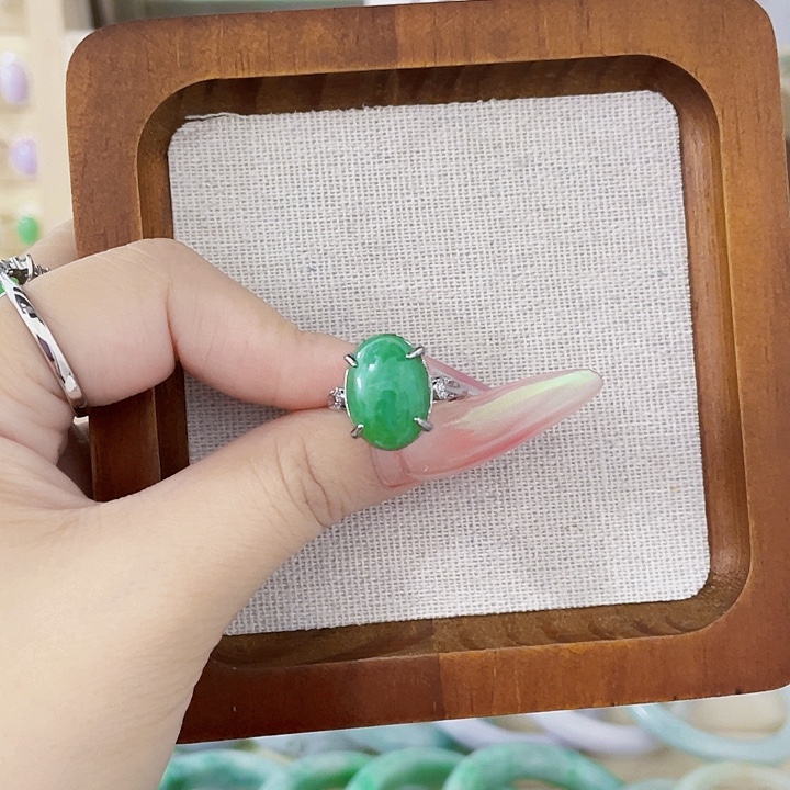 翡翠未镶嵌颈饰天然翡翠Ａ货