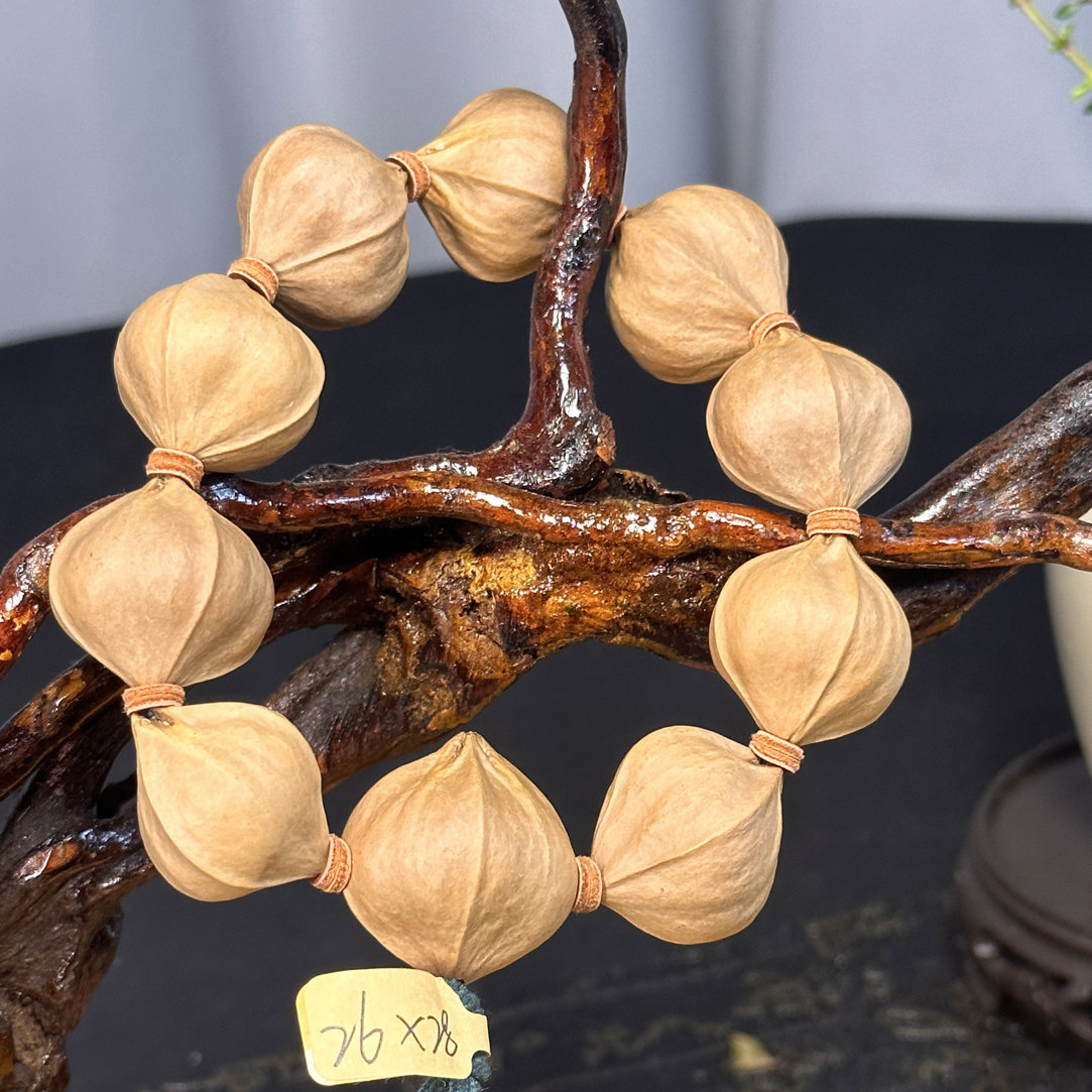 四花2.6*2.8大尺寸老树铁核橄榄核文玩手持精配手串
