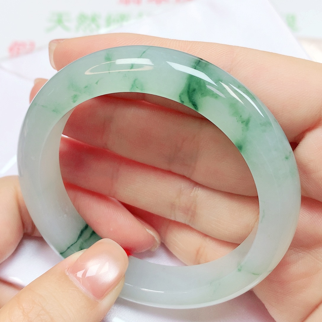 翡翠未镶嵌手镯抖音399