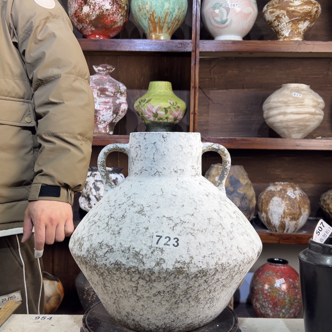 摆件723华庭街那边？！华庭