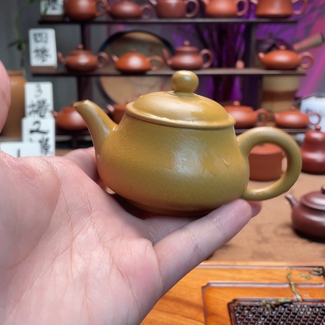 紫砂茶壶?*伦黄段尼 明炉