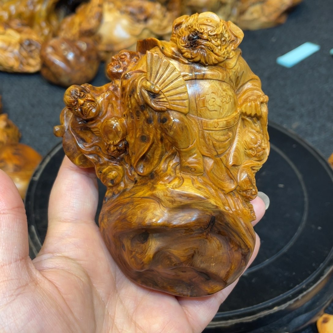 柏木（崖柏）太行陈化黑金变异留钟馗