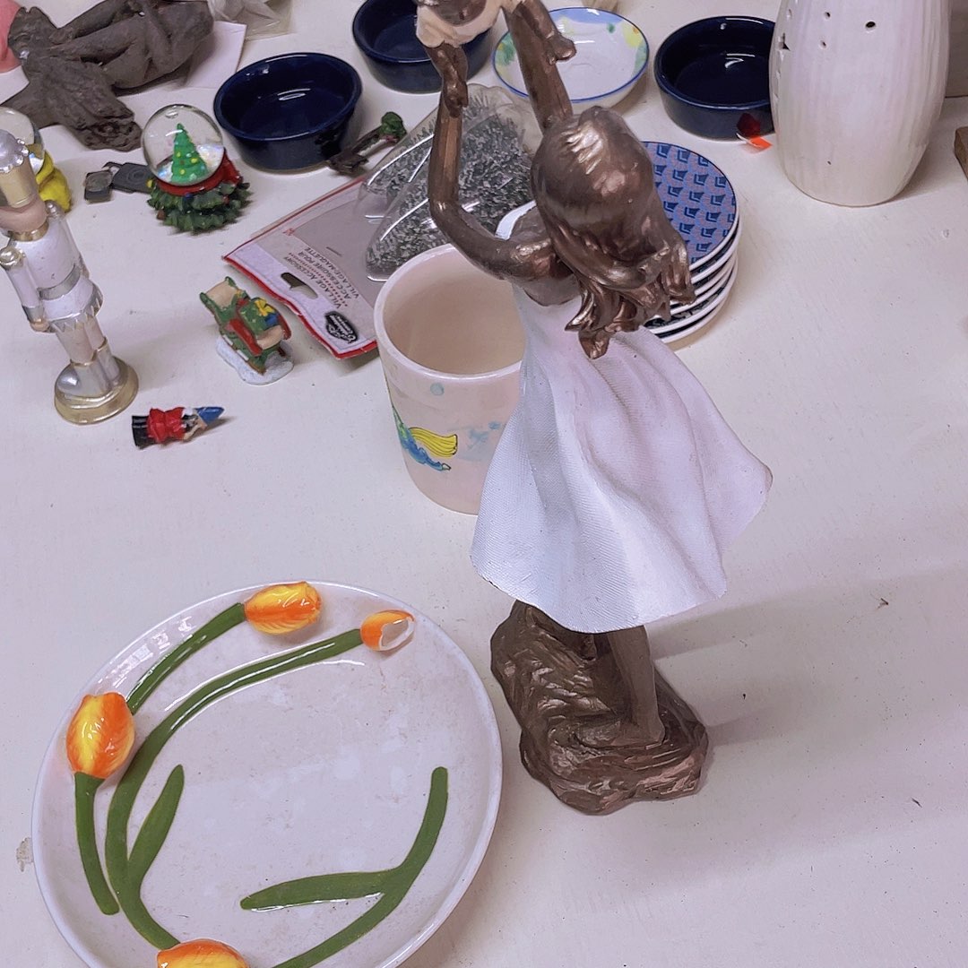 摆件一****曼微瑕。             