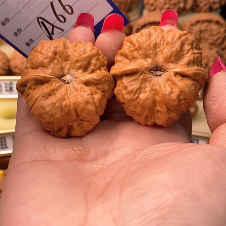 桃核吊坠蜚**语大蛙蛙大蛙蛙