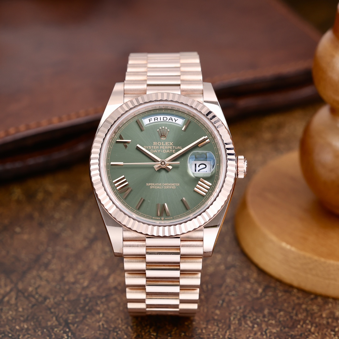 95新 Rolex/劳力士 228235 40mm 玫瑰金绿箩 2022年2月保卡
