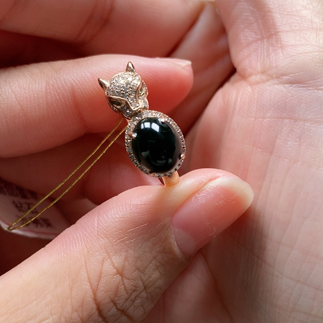 翡翠戒指18K金镶嵌天然缅甸翡翠