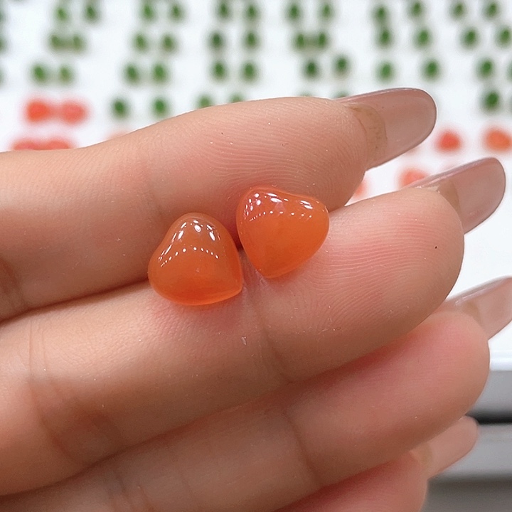 南红玛瑙18K金镶嵌耳饰