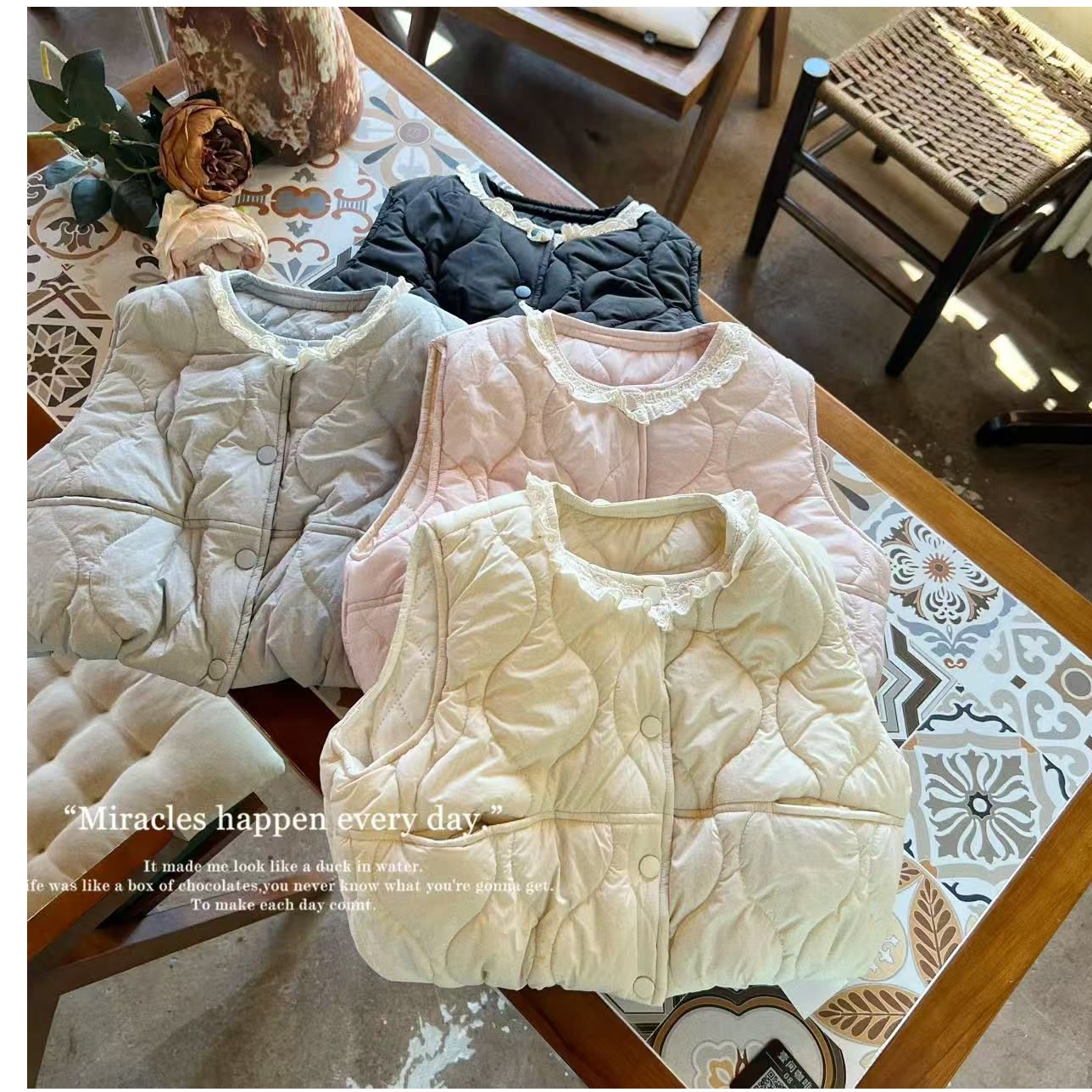 【奶黄包】 HOLA.CC·25冬~花边领葫芦形压线马甲6673(童装汉服