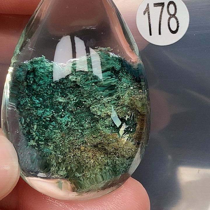 帆***.颈饰未镶嵌水晶天然