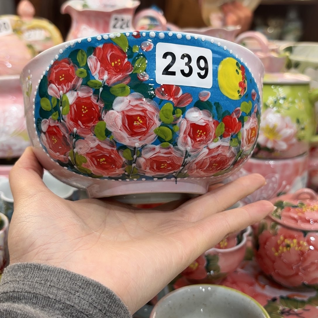 瓷片兔兔哈哈好可爱