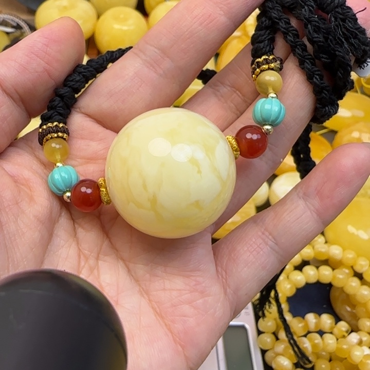 未镶嵌颈饰蜜蜡大*天然蜜蜡