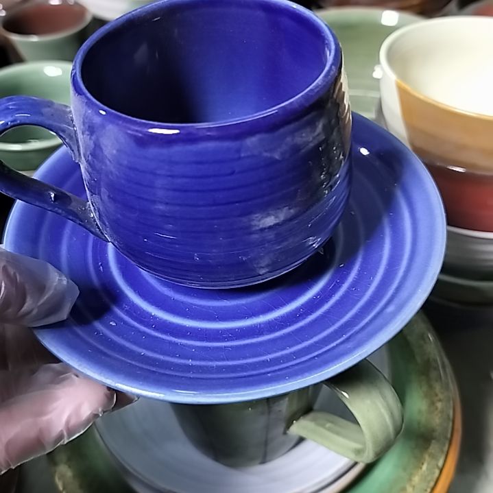 盘瓷片陶瓷杯盘壶碗都有