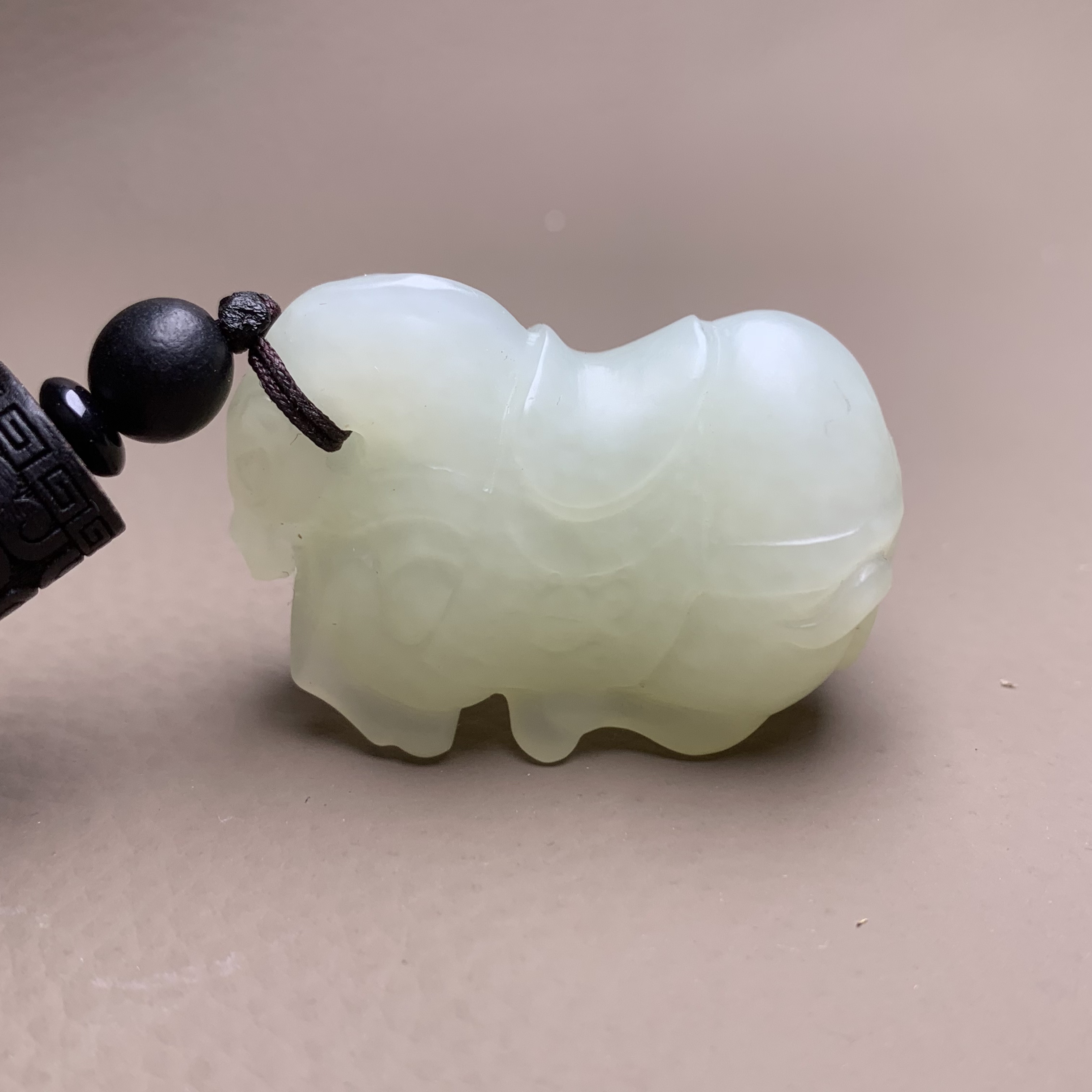 D366珠宝玉石精选和田玉吊坠