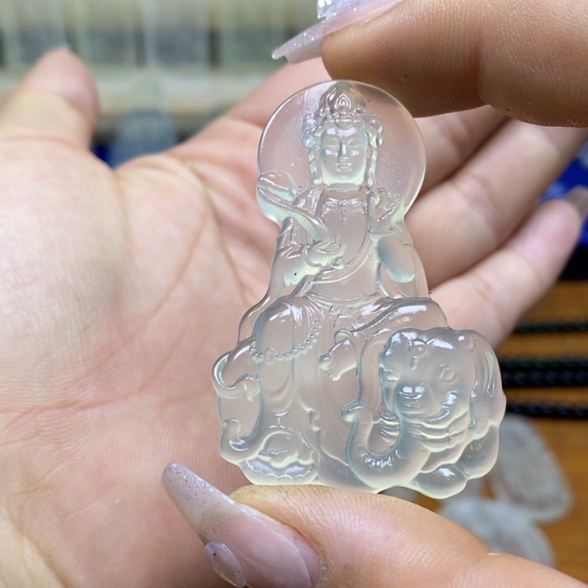 【闪购商品】蛇纹石玉未镶嵌颈饰