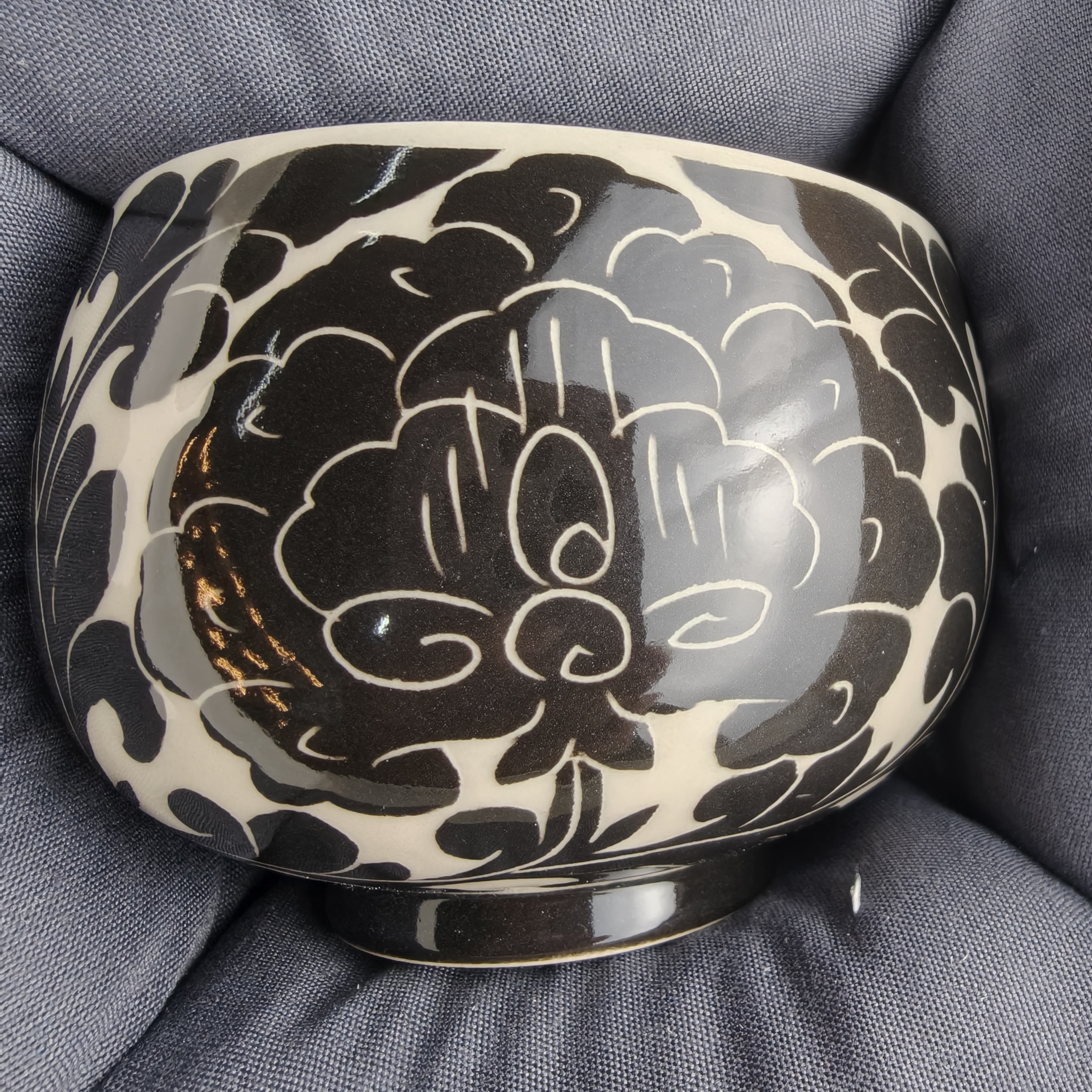 磁州窑黑剃刻主任杯原矿瓷