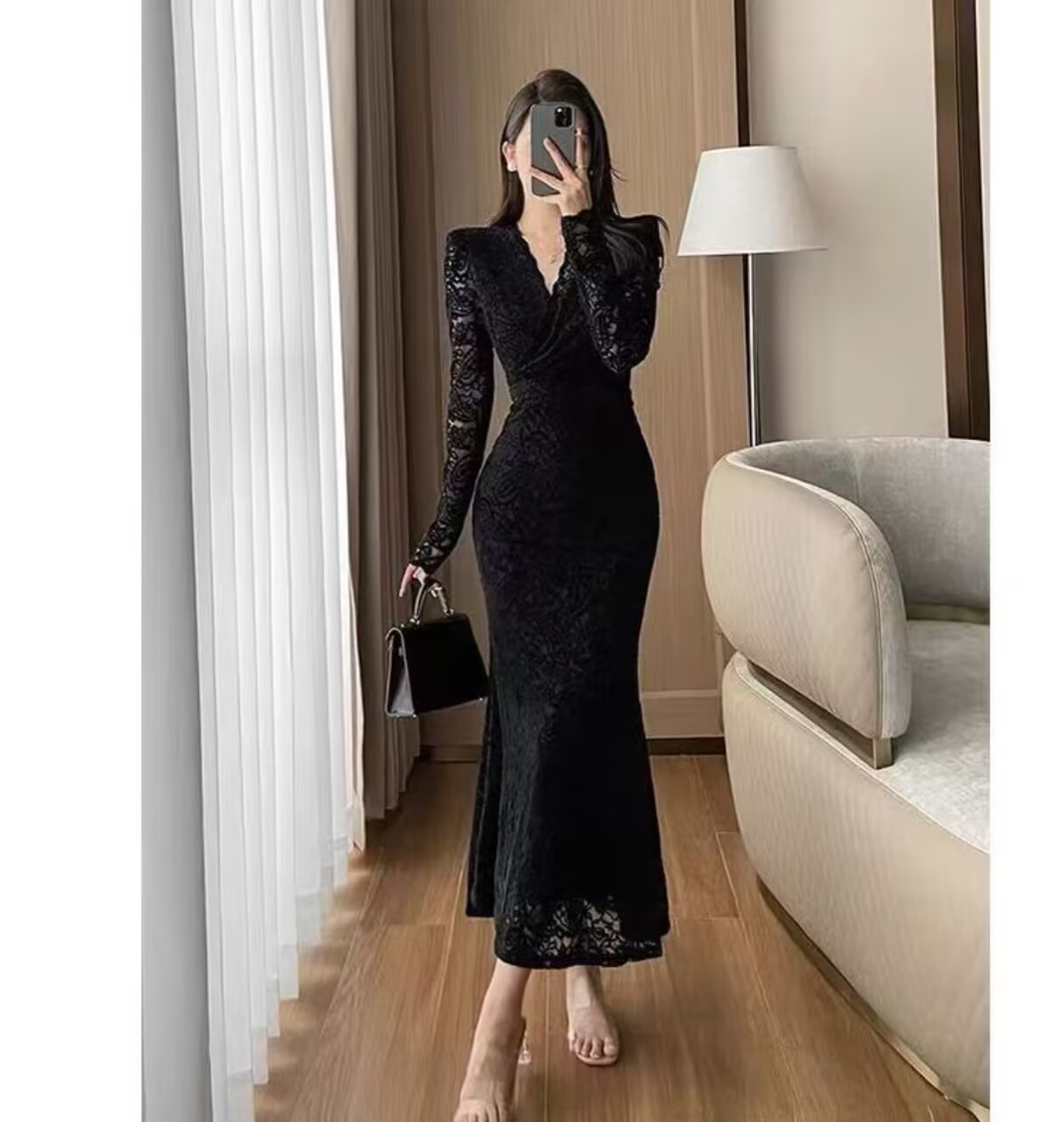 冬款蕾丝高定收腰包臀V领时尚显瘦气质连衣裙高质量
