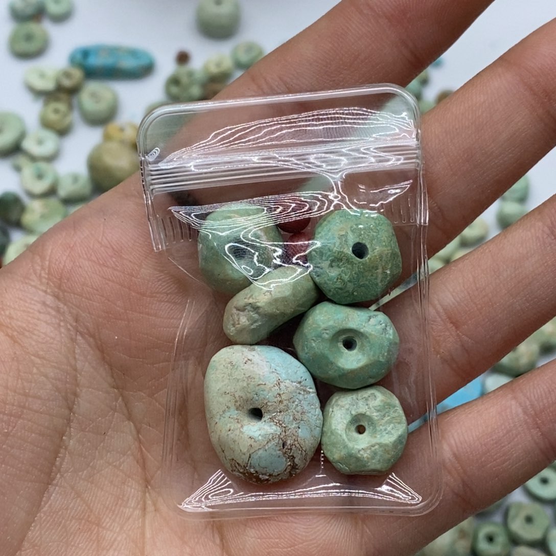 寧***雪南红玛瑙未镶嵌珠宝奇石