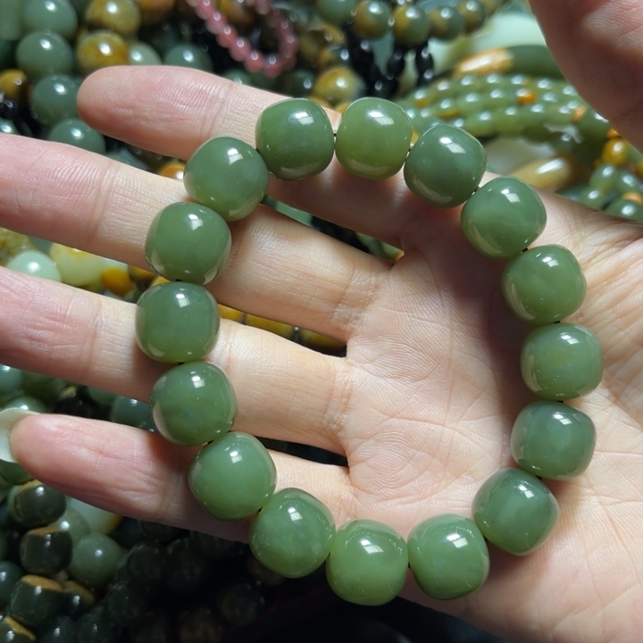 和田玉未镶嵌手链