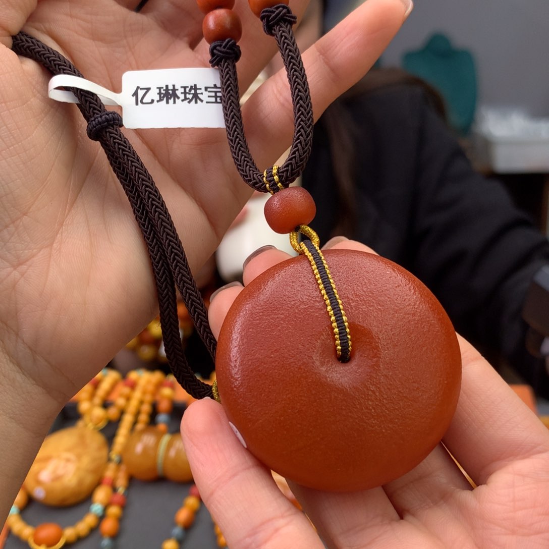 蜜蜡颈饰未镶嵌天然