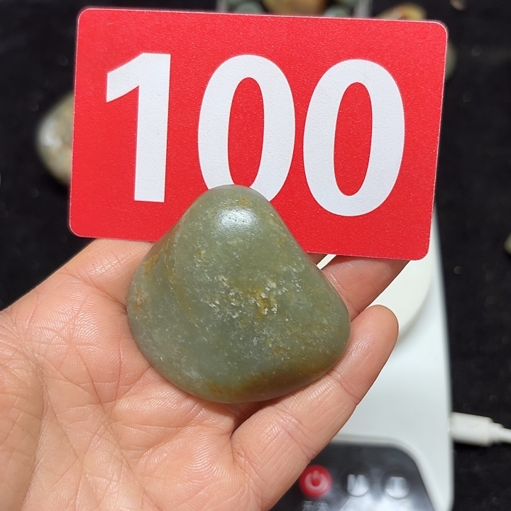 和田玉（糖玉）未镶嵌挂件