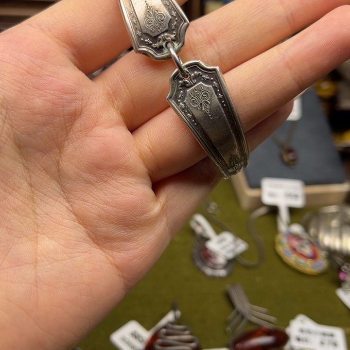 N***乐手镯是什么意思呀我