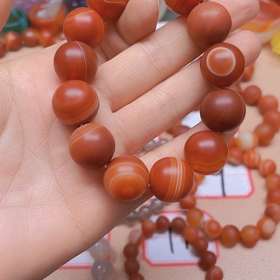 玛瑙/玉髓颈饰未镶嵌小*六