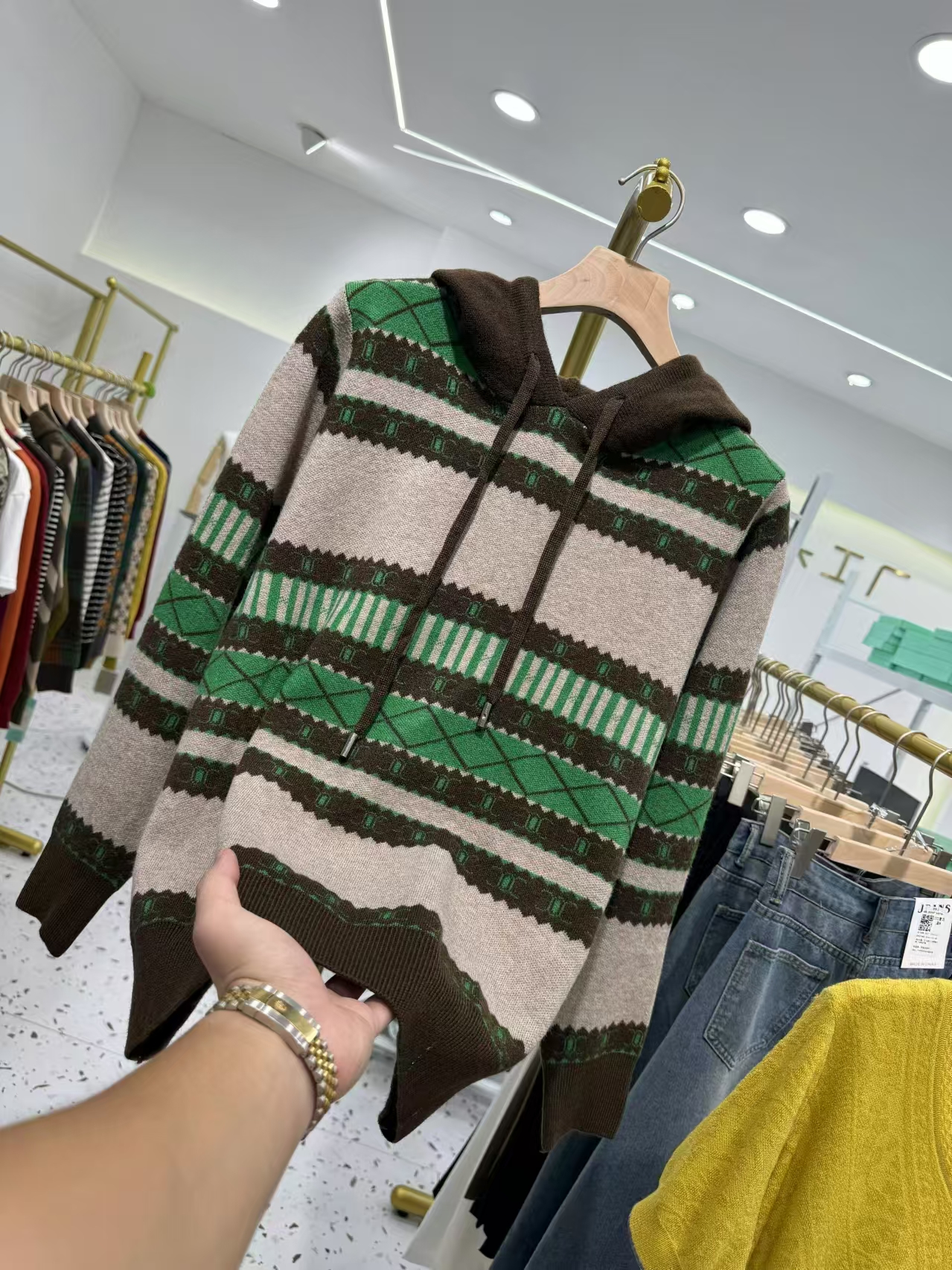 【海岩奶绿帽衫】时尚百搭宽松连帽