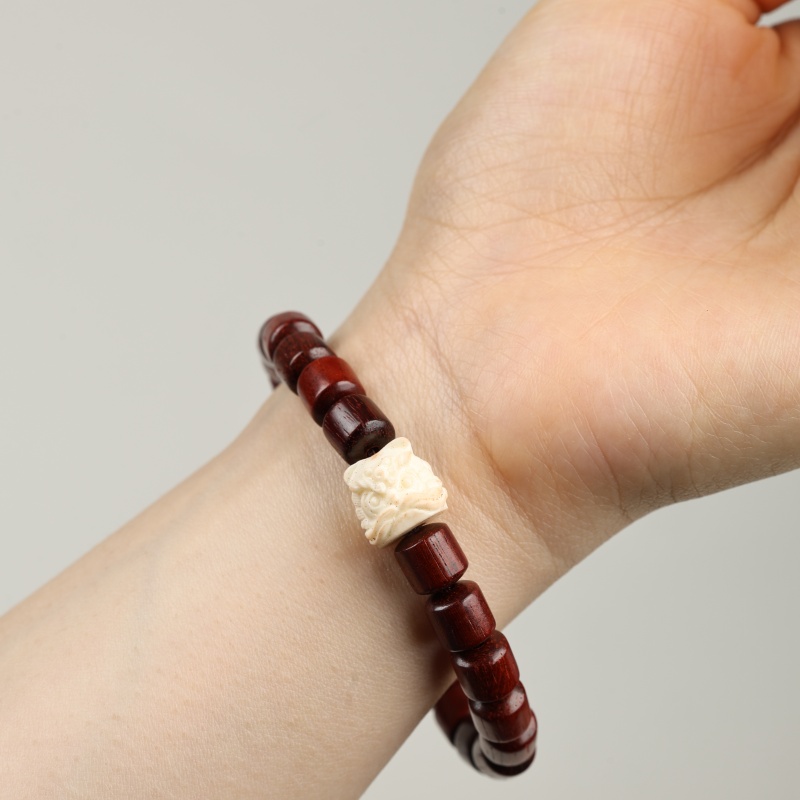 血檀桶珠配象牙果无礼盒MK579