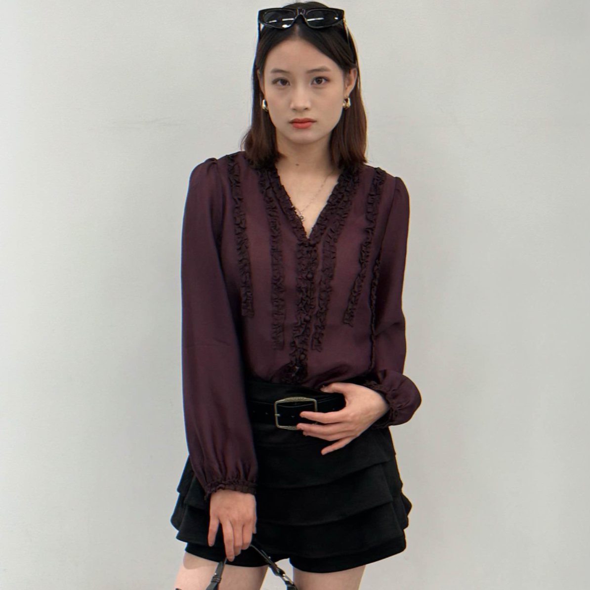 法式V领木耳边长袖衬衫女秋装高级感气质显瘦设计感时尚上衣11611