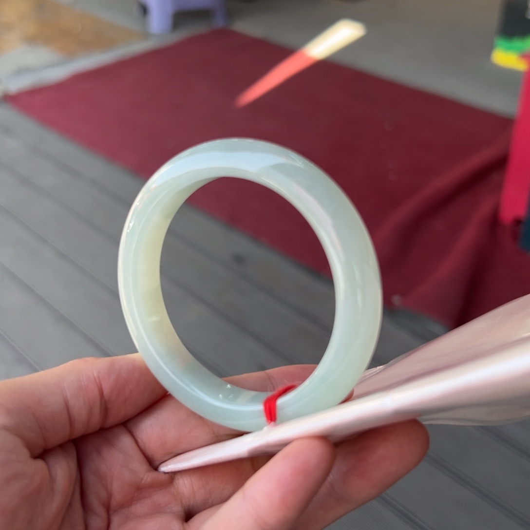 翡翠手镯未镶嵌天然翡翠手镯