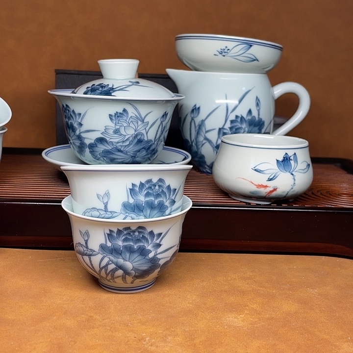 盖碗加公杯加茶漏手绘加2个杯子